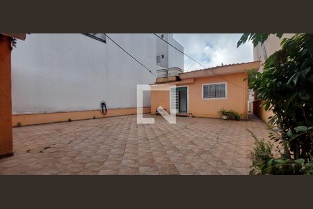 Casa à venda com 145m², 2 quartos e 2 vagasQuintal