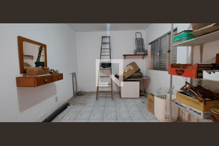 Casa à venda com 145m², 2 quartos e 2 vagasQuarto de serviço