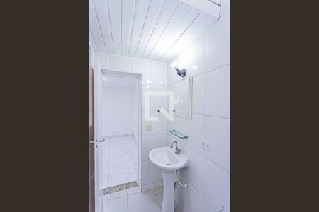 Casa para alugar com 53m², 1 quarto e sem vaga Casa para alugar com 53m², 1 quarto e sem vagaBanheiro