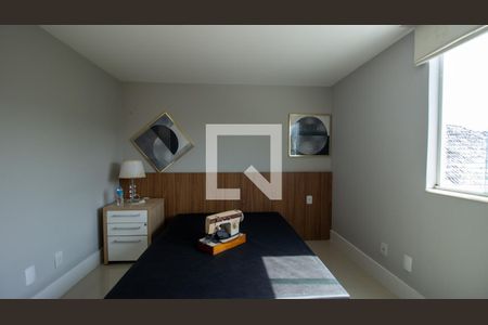 Casa de condomínio à venda com 657m², 5 quartos e 3 vagasQuarto 1 do Sotão