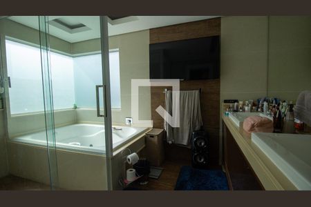 Casa de condomínio à venda com 657m², 5 quartos e 3 vagasBanheiro da Suíte 3