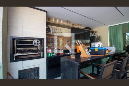 Casa de condomínio à venda com 657m², 5 quartos e 3 vagasÁrea Gourmet