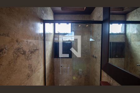 Casa de condomínio à venda com 657m², 5 quartos e 3 vagasBanheiro do Sotão