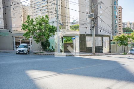 Apartamento para alugar com 83m², 3 quartos e 2 vagasFachada