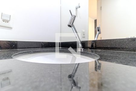 Studio à venda com 33m², 1 quarto e sem vaga Studio à venda com 33m², 1 quarto e sem vagaBanheiro