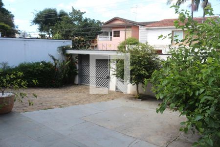 Casa à venda com 360m², 3 quartos e 6 vagasQuintal