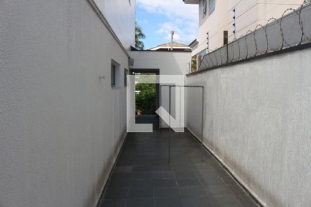 Casa à venda com 360m², 3 quartos e 6 vagasQuintal
