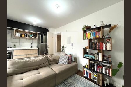 Sala de apartamento para alugar com 1 quarto, 45m² em Vila Mira, São Paulo
