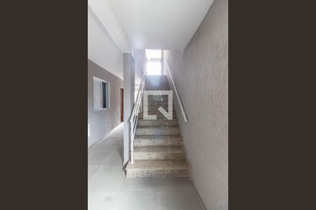 Apartamento à venda com 38m², 2 quartos e 1 vagaEscada