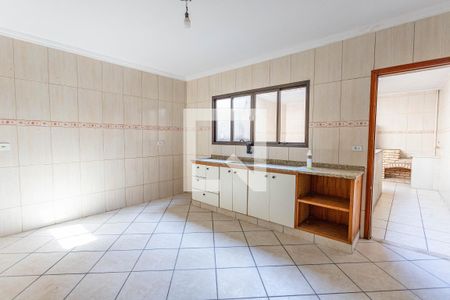 Cozinha de casa à venda com 4 quartos, 330m² em Taboão, Diadema
