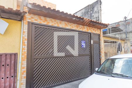 Fachada de casa à venda com 4 quartos, 330m² em Taboão, Diadema
