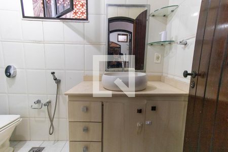 Casa para alugar com 203m², 4 quartos e 2 vagas Casa para alugar com 203m², 4 quartos e 2 vagasBanheiro