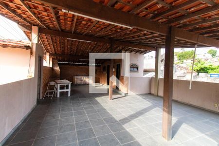 Casa para alugar com 203m², 4 quartos e 2 vagas Casa para alugar com 203m², 4 quartos e 2 vagasTerraço