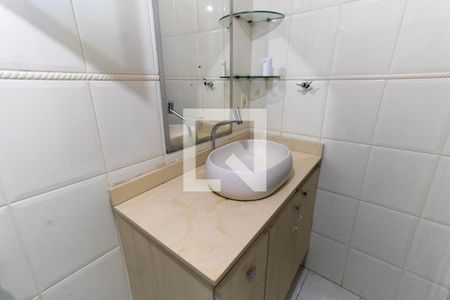 Casa para alugar com 203m², 4 quartos e 2 vagas Casa para alugar com 203m², 4 quartos e 2 vagasBanheiro