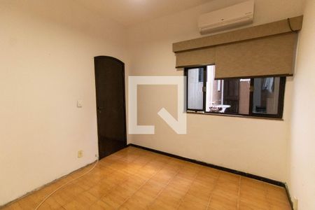 Quarto 1 de casa para alugar com 4 quartos, 203m² em Fonseca, Niterói