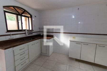 Casa para alugar com 203m², 4 quartos e 2 vagas Casa para alugar com 203m², 4 quartos e 2 vagasCozinha