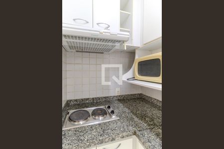 Cozinha de kitnet/studio para alugar com 1 quarto, 28m² em Higienópolis, São Paulo