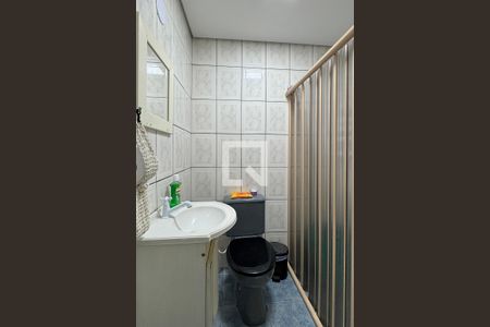 Casa à venda com 180m², 3 quartos e 2 vagasBanheiro 2