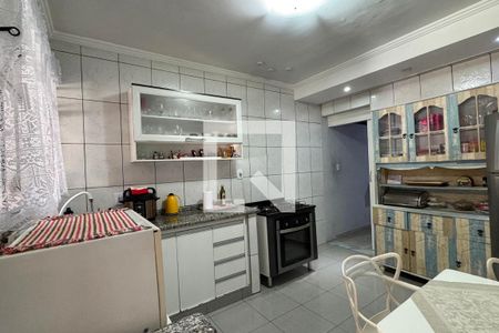 Casa à venda com 180m², 3 quartos e 2 vagasCozinha