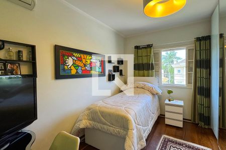 Casa de condomínio à venda com 360m², 4 quartos e 4 vagasSuíte 2