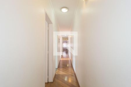 Casa à venda com 150m², 5 quartos e 3 vagasCorredor