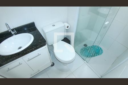 Apartamento para alugar com 55m², 2 quartos e 2 vagas Apartamento para alugar com 55m², 2 quartos e 2 vagasBanheiro