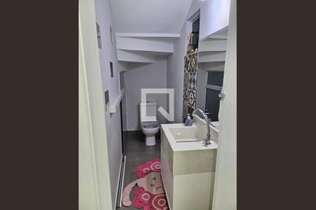 Casa à venda com 104m², 3 quartos e 2 vagasLavabo