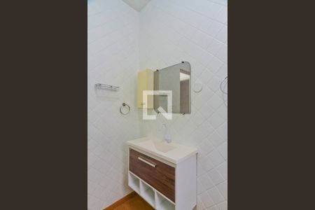 Casa para alugar com 120m², 2 quartos e 1 vaga Casa para alugar com 120m², 2 quartos e 1 vagaBanheiro