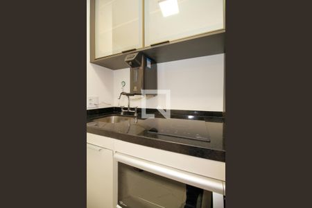 Cooktop e Purificador de Água de apartamento à venda com 1 quarto, 30m² em Pinheiros, São Paulo