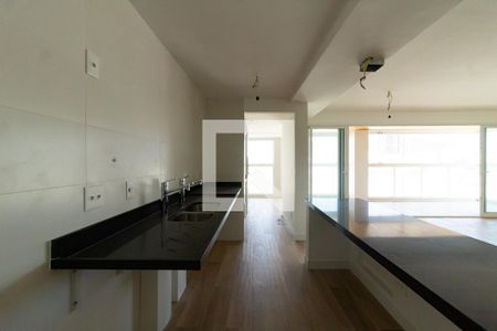 Apartamento à venda com 140m², 3 quartos e 2 vagas Apartamento à venda com 140m², 3 quartos e 2 vagasDetalhe da cozinha