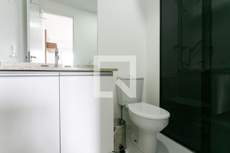 Apartamento à venda com 70m², 2 quartos e 1 vaga Apartamento à venda com 70m², 2 quartos e 1 vagaBanheiro da Suíte