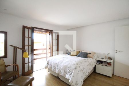 Casa à venda com 470m², 4 quartos e 2 vagasSuíte 