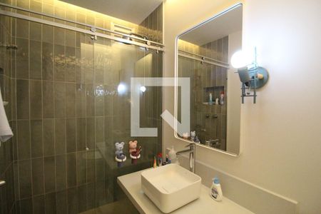 Casa à venda com 470m², 4 quartos e 2 vagasBanheiro - Social