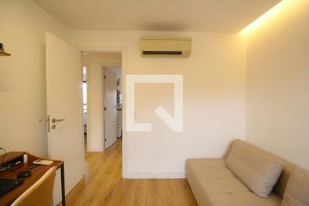 Casa à venda com 470m², 4 quartos e 2 vagasQuarto 1 - Escritório