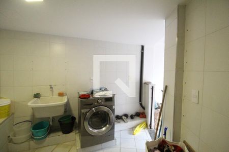 Casa à venda com 470m², 4 quartos e 2 vagasÁrea de serviço 1