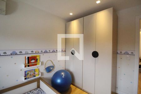 Casa à venda com 470m², 4 quartos e 2 vagasQuarto 2