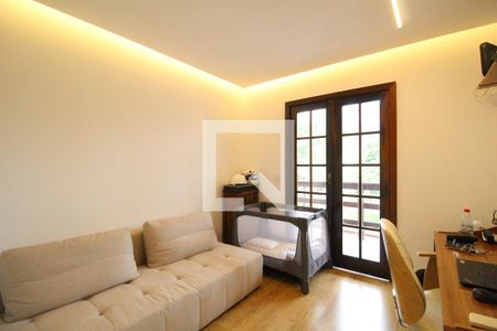 Casa à venda com 470m², 4 quartos e 2 vagasQuarto 1 - Escritório