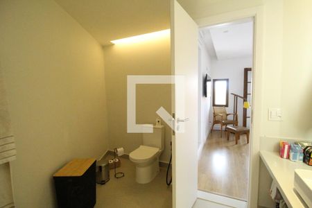 Casa à venda com 470m², 4 quartos e 2 vagasBanheiro - Suíte