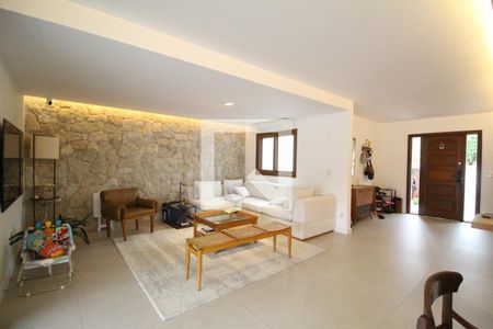 Sala de casa à venda com 4 quartos, 470m² em Anil, Rio de Janeiro