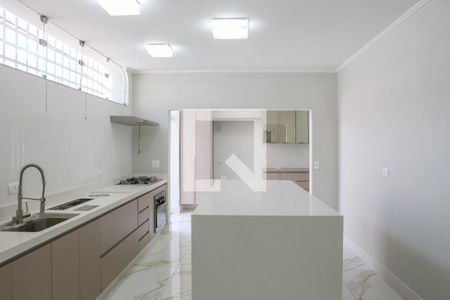 Casa para alugar com 600m², 3 quartos e 4 vagasCozinha