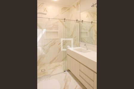 Casa para alugar com 600m², 3 quartos e 4 vagasBanheiro da Suíte 1