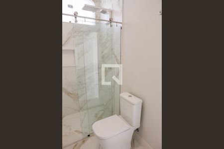 Casa para alugar com 600m², 3 quartos e 4 vagasBanheiro da Suíte 2