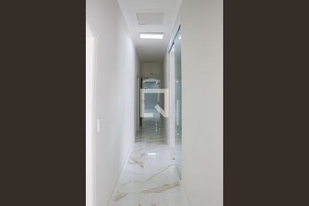 Corredor de casa à venda com 3 quartos, 600m² em Bela Aliança, São Paulo