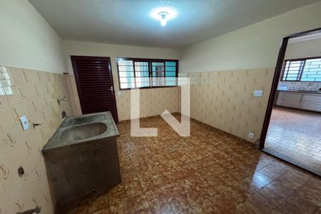 Casa para alugar com 220m², 3 quartos e 4 vagasLavanderia