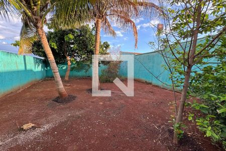 Casa para alugar com 220m², 3 quartos e 4 vagasQuintal - Varanda