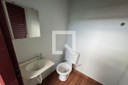 Casa para alugar com 220m², 3 quartos e 4 vagasBanheiro Externo