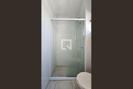 Banheiro de kitnet/studio para alugar com 1 quarto, 25m² em Campo Grande, São Paulo