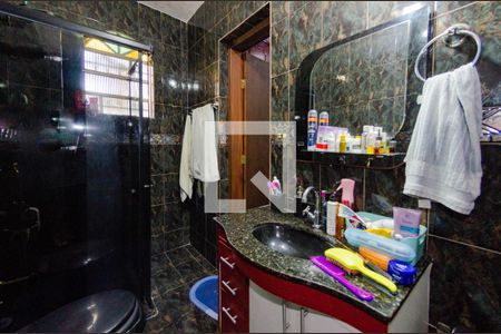 Casa à venda com 217m², 3 quartos e 4 vagas Casa à venda com 217m², 3 quartos e 4 vagasBanheiro suíte