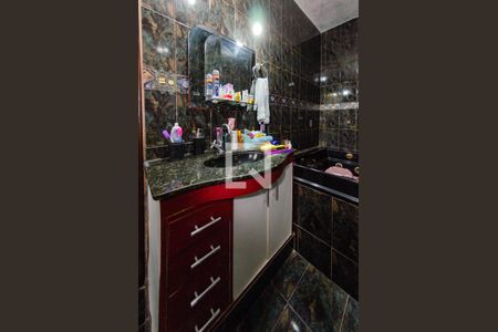 Casa à venda com 217m², 3 quartos e 4 vagas Casa à venda com 217m², 3 quartos e 4 vagasBanheiro suíte