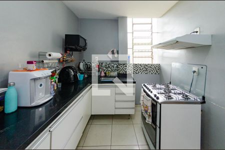 Casa à venda com 217m², 3 quartos e 4 vagas Casa à venda com 217m², 3 quartos e 4 vagasCozinha